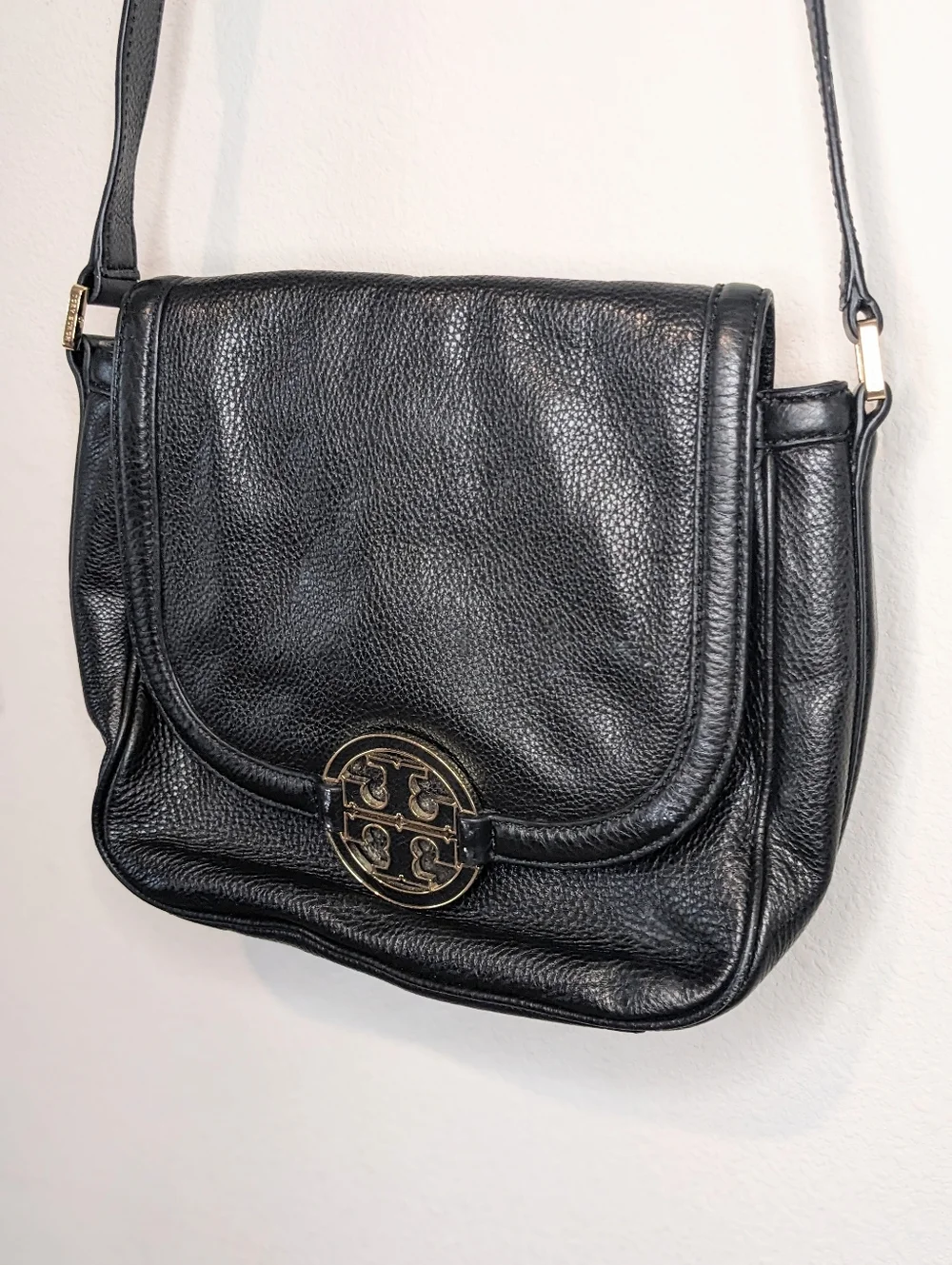 Tory Burch Black Leather Amanda Crossbody Bag